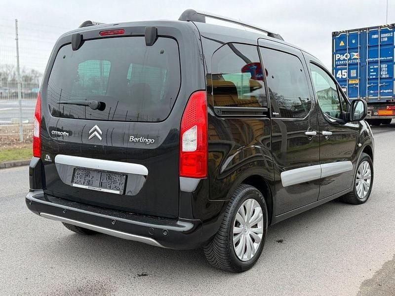 Gebraucht Citroën Berlingo SELECTION 111 PS (81 kW) 2012 Schwarz Van / Kleinbus