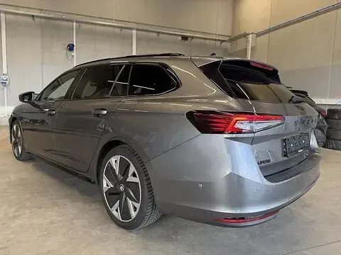 Gebraucht Skoda Superb SportLine 204 PS (150 kW) 2025 Graphitegrau metallic Kombi