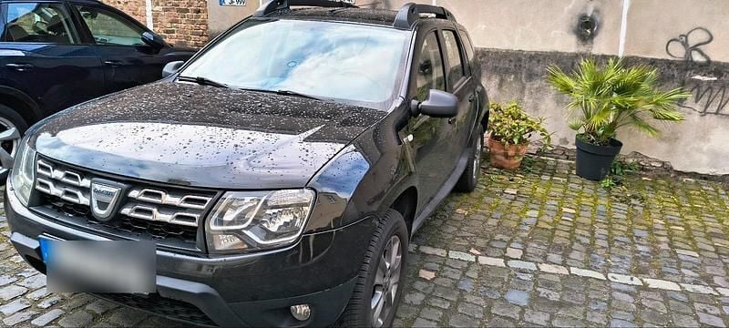 Gebraucht Dacia Duster Lauréate 125 PS (91 kW) 2016 Schwarz SUV