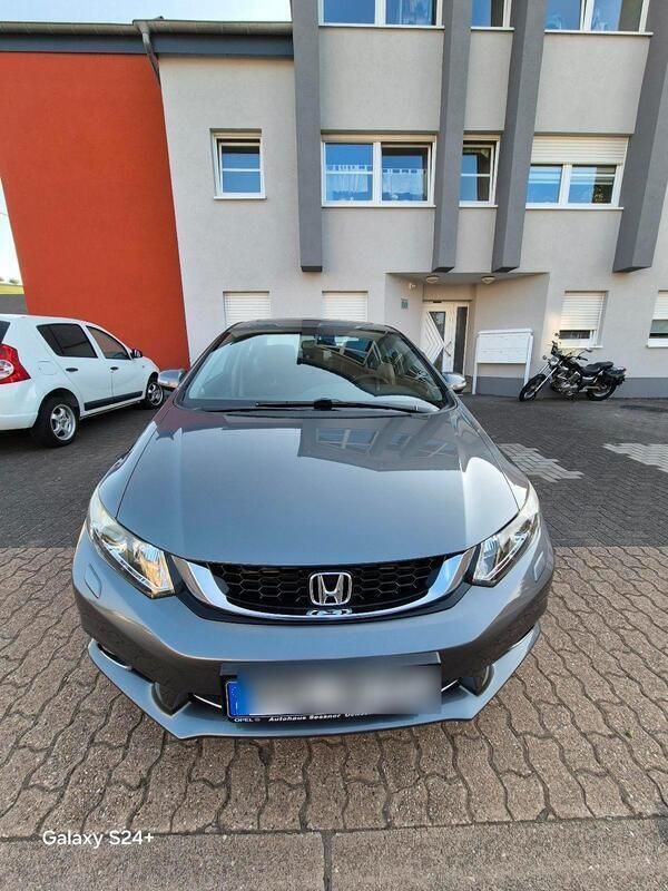 Silber Gebraucht 2014 Honda Civic Limousine | 12.800 € (Fairer Preis) - Bild 1/4