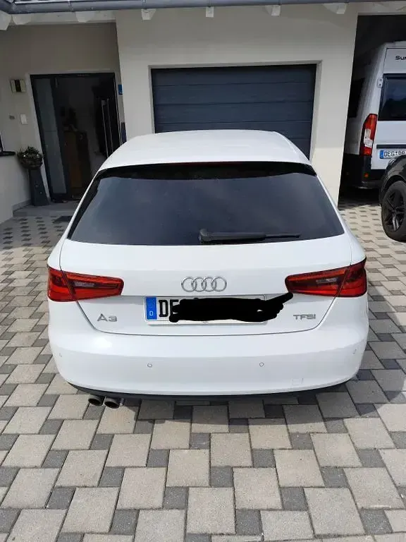 Gebraucht Audi A3 S-Line 125 PS (91 kW) 2013 Weiß Limousine