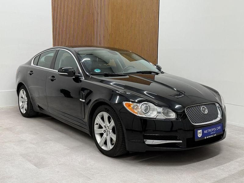 Schwarz Gebraucht 2010 Jaguar XF Limousine | 6.790 € (Fairer Preis) - Bild 1/3