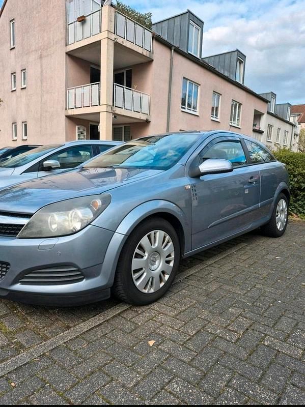 Gebraucht Opel Astra 90 PS (66 kW) 2007 Grau Coupé