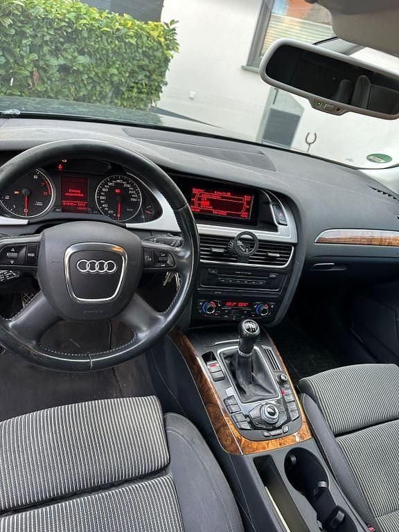 Gebraucht Audi A4 Ambition 120 PS (88 kW) 2009 Grau Kombi