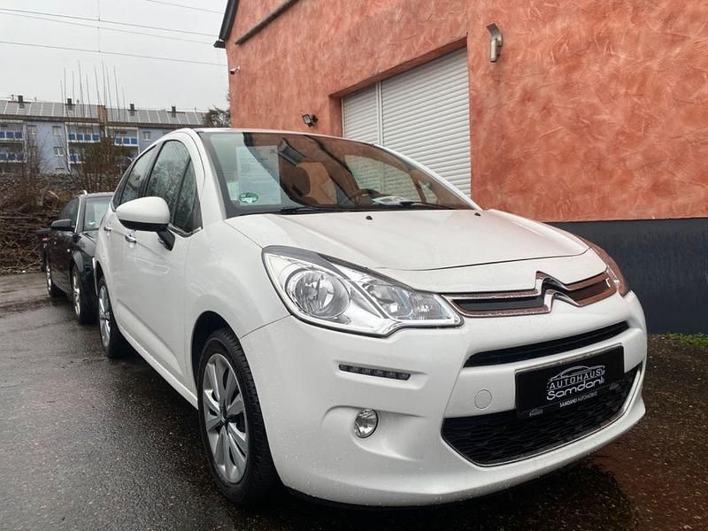 Gebraucht Citroën C3 SELECTION 68 PS (50 kW) 2015 Weiß Kleinwagen