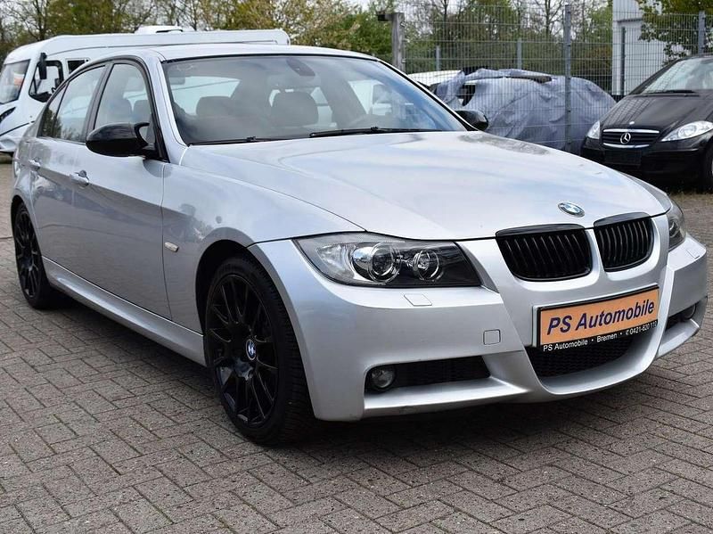 Gebraucht BMW 320 173 PS (127 kW) 2006 Titansilber metallic Limousine