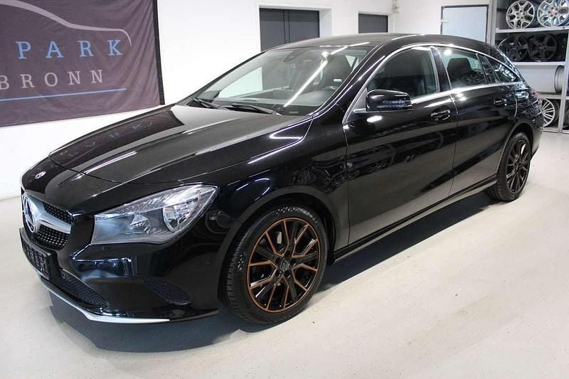 Nachtschwarz Gebraucht 2019 Mercedes CLA180 Limousine | 14.999 € (Superpreis) - Bild 1/4