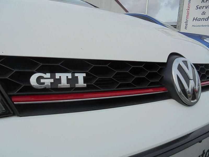 Gebraucht VW Golf VII GTI 220 PS (161 kW) 2017 Pure white Kleinwagen