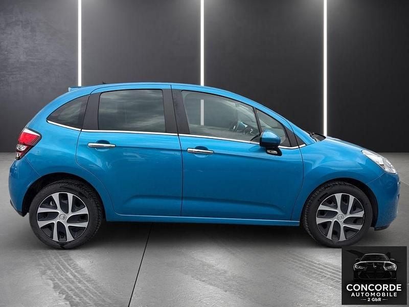 Used Citroën C3 SELECTION 82 HP (60 kW) 2016 Blue Sedan