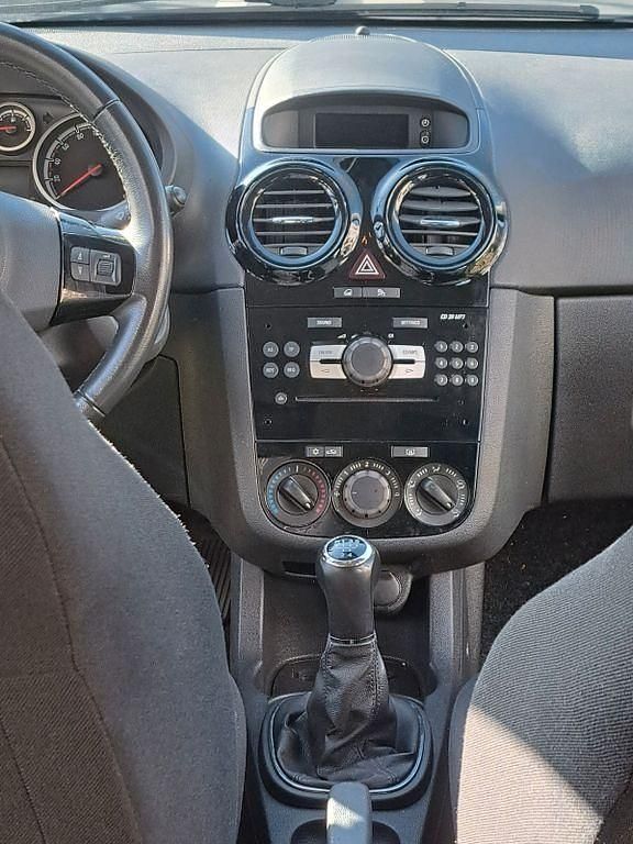 Gebraucht Opel Corsa Edition 87 PS (63 kW) 2010 Kleinwagen