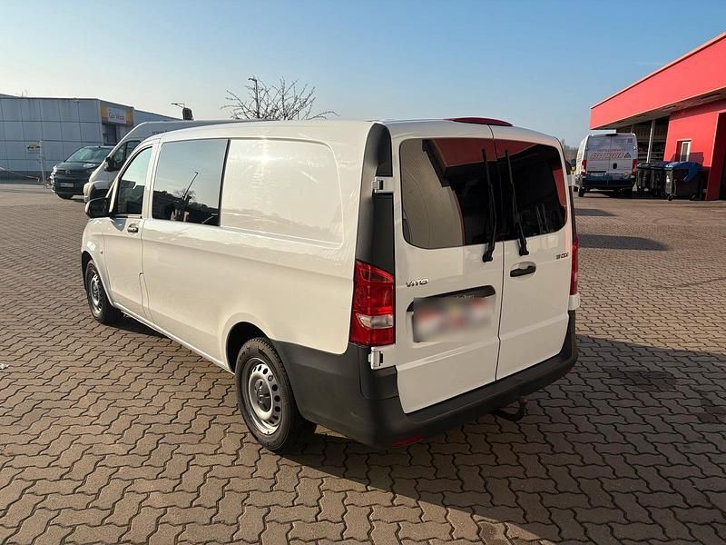 Gebraucht Mercedes Vito 115 PS (84 kW) 2017 Weiß Van