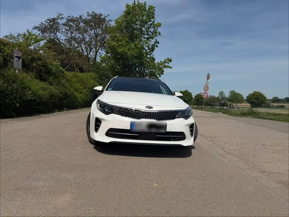 Gebraucht Kia Optima GT-Line 141 PS (103 kW) 2017 Weiß Kombi