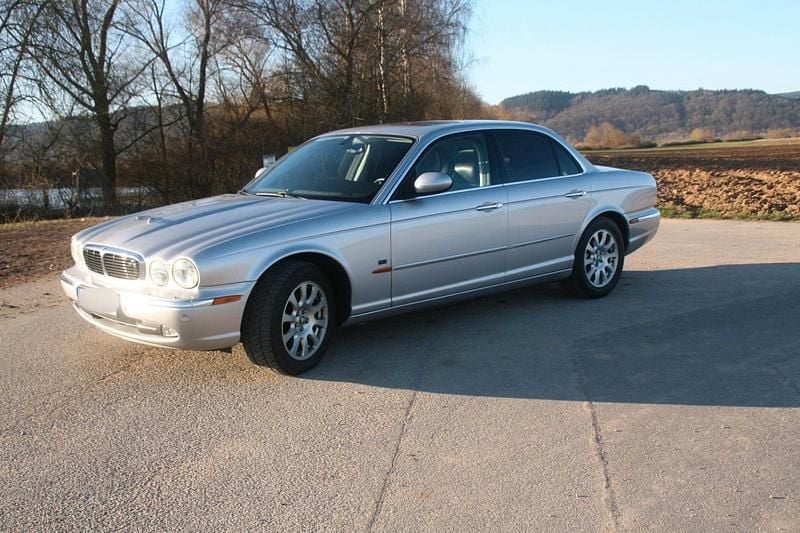 Silber Gebraucht 2004 Jaguar XJ6 Limousine | 5.200 € (Superpreis) - Bild 1/4
