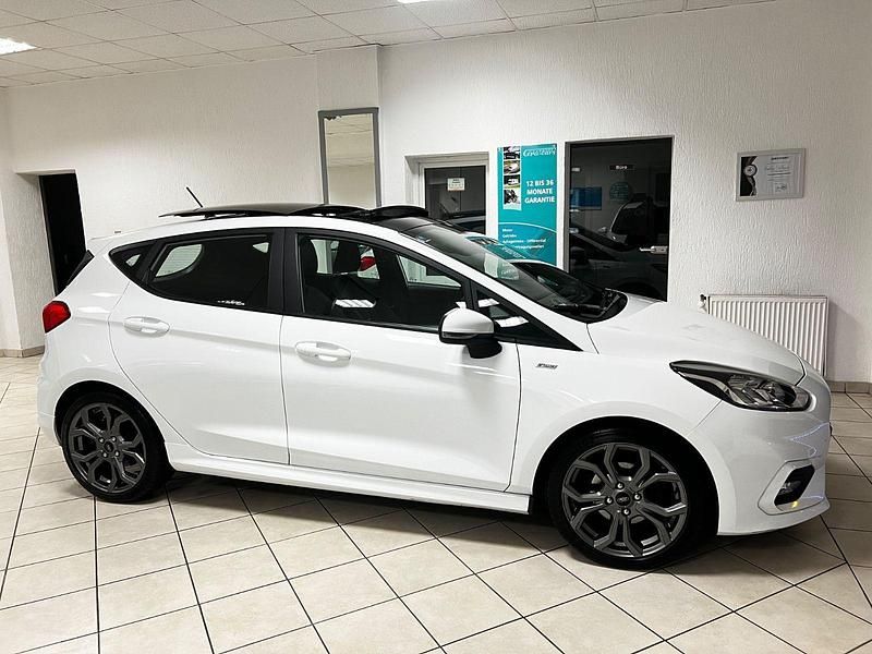 Gebraucht Ford Fiesta ST-Line 101 PS (74 kW) 2018 Weiß Kleinwagen