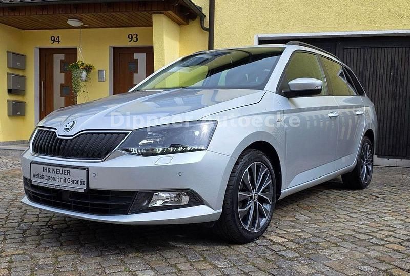 Silber Gebraucht 2017 Skoda Fabia Ambition Kombi | 11.690 € (Fairer Preis) - Bild 1/4