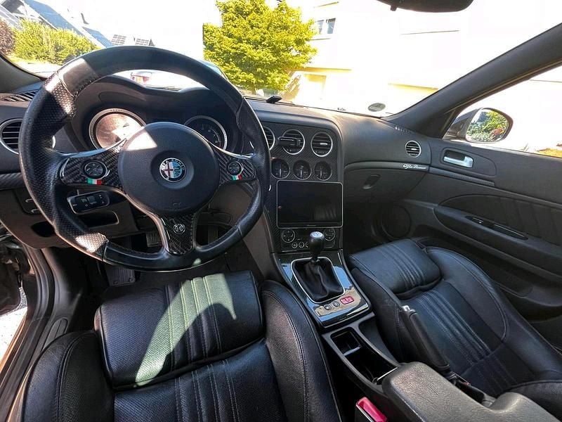 Second-hand Alfa Romeo 159 260 CP (191 kW) 2010 Negru Break