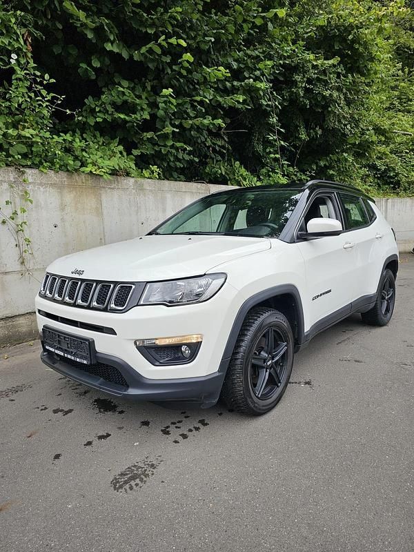 Weiß Gebraucht 2019 Jeep Compass SUV | 17.499 € - Bild 1/4