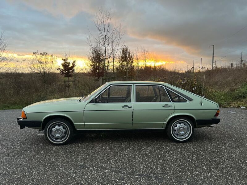 Grün Gebraucht 1979 Audi 100 Kombi | 18.000 € - Bild 1/4