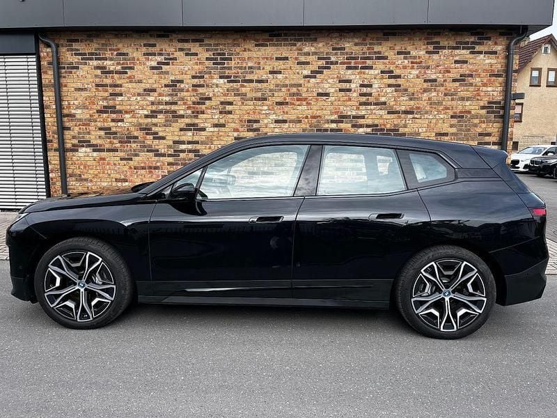 Gebraucht BMW iX Performance 384 kW (523 PS) 2022 Schwarz SUV