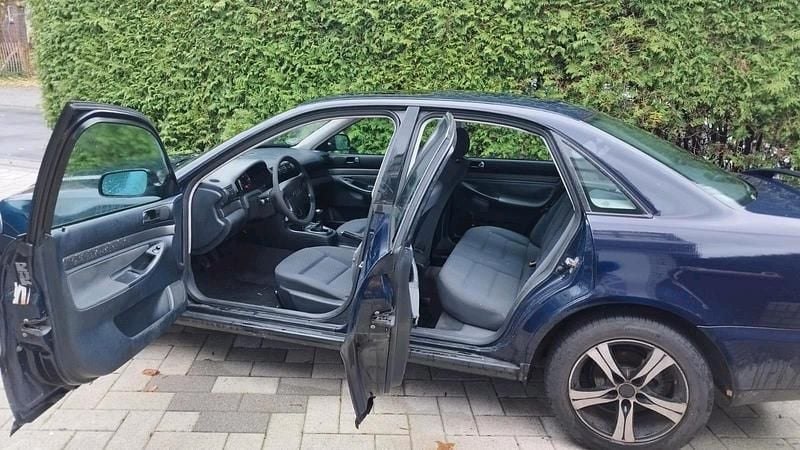 Gebraucht Audi A4 101 PS (74 kW) 1997 Blau Limousine