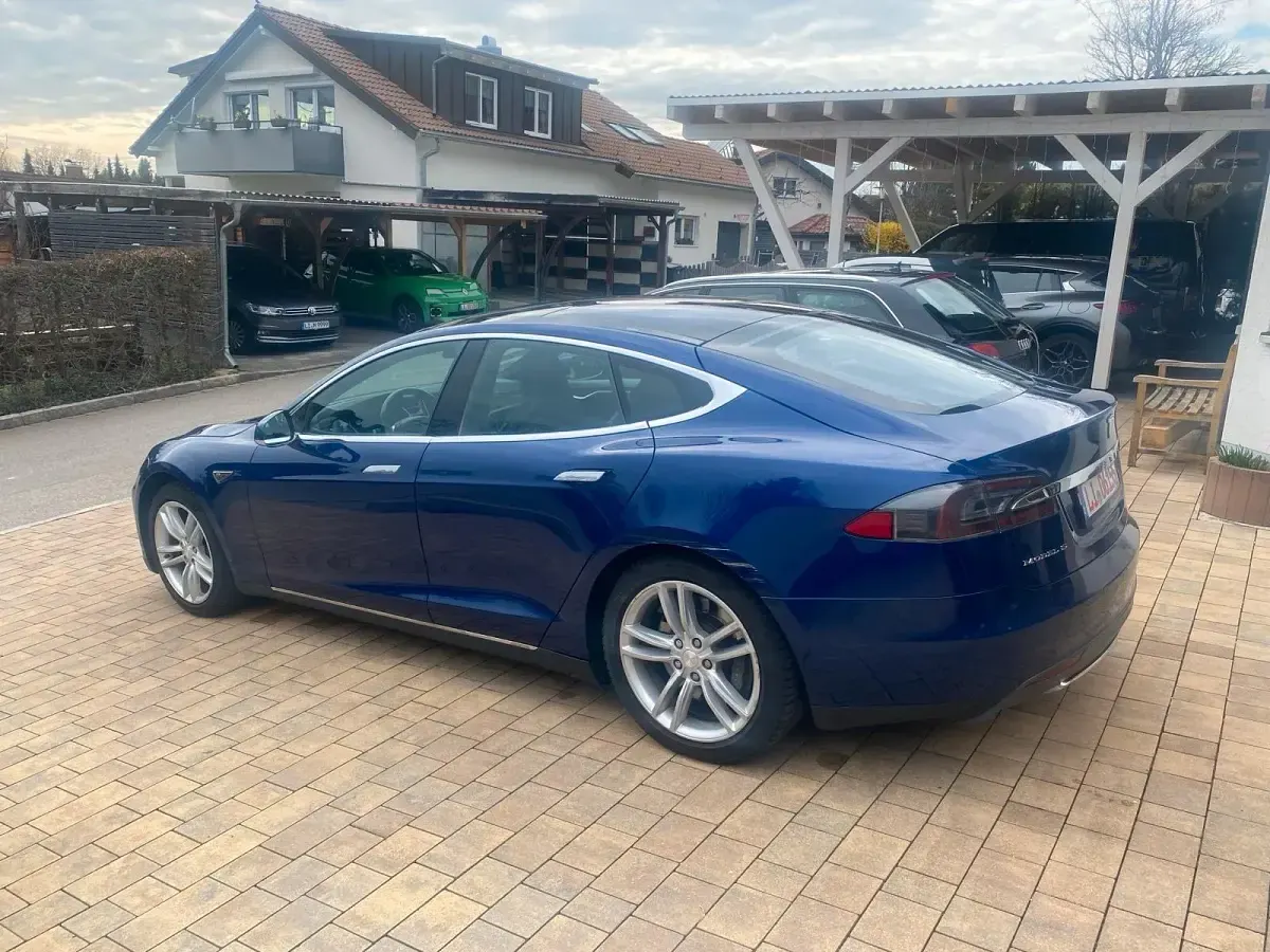Usado Tesla Model S 311 kW (423 CV) 2016 Azul Utilitario