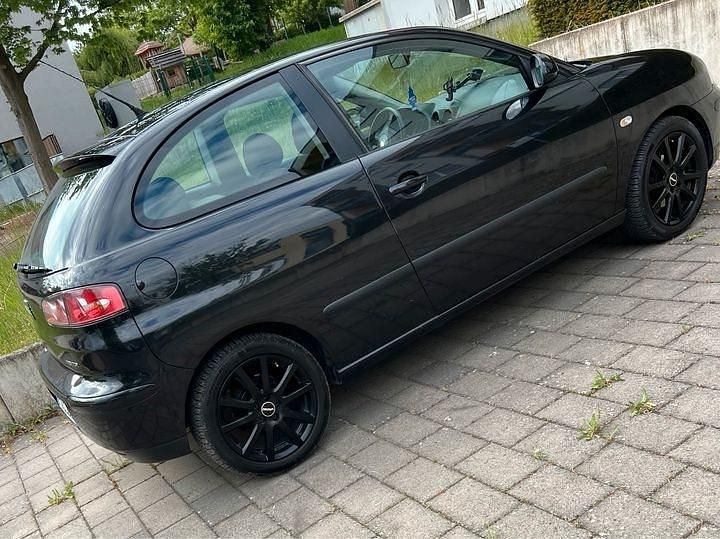 Gebraucht Seat Ibiza 75 PS (55 kW) 2008 Schwarz Kleinwagen