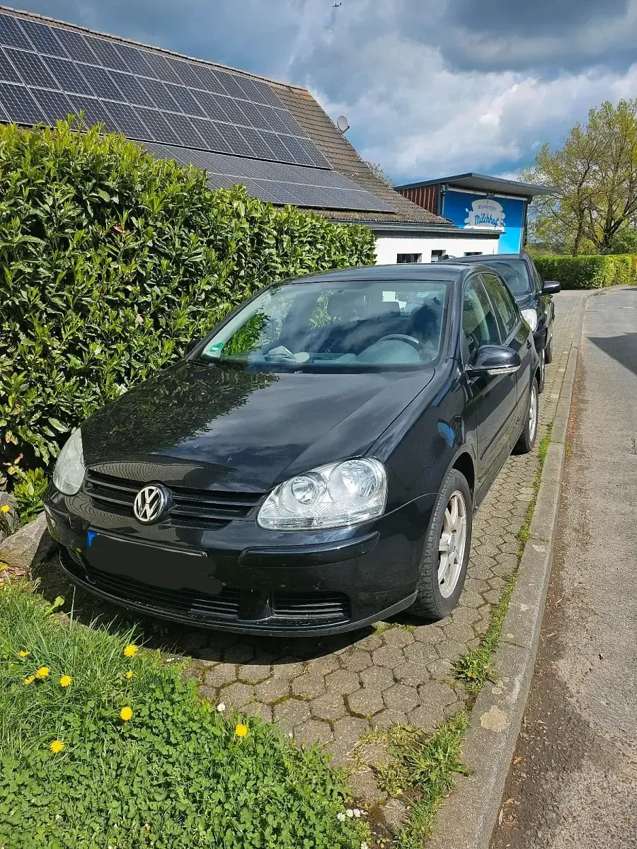 Gebraucht VW Golf V 75 PS (55 kW) 2005 Schwarz Kleinwagen