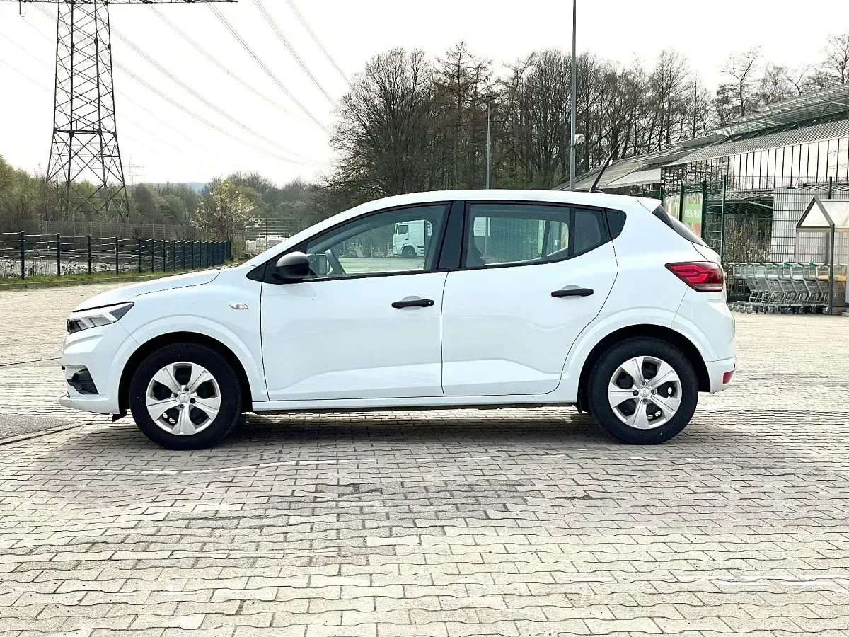 Gebraucht Dacia Sandero 67 PS (49 kW) 2024 Weiß Kleinwagen