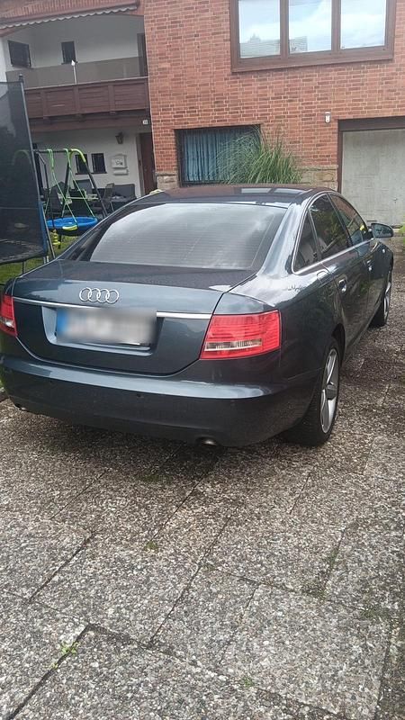Blau Gebraucht 2006 Audi A6 Limousine | 2.000 € (Superpreis) - Bild 1/4