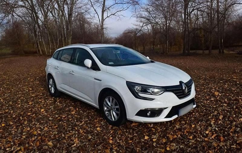 Weiß Gebraucht 2018 Renault Mégane IV Life Limousine | 9.900 € (Superpreis) - Bild 1/1