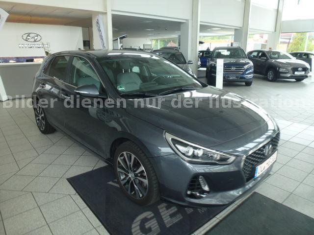 Gebraucht Hyundai i30 Premium 140 PS (102 kW) 2017 Grau metallic Limousine