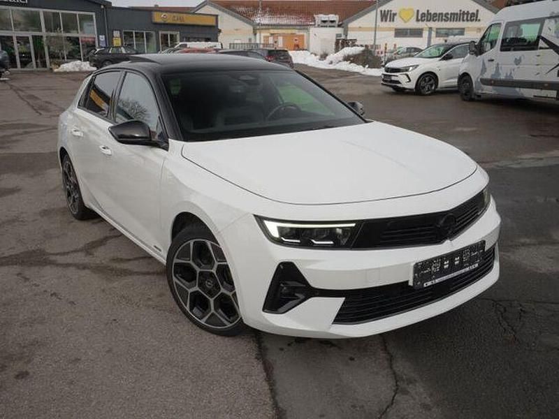 Gebraucht Opel Astra Ultimate 131 PS (96 kW) 2022 Weiß Limousine