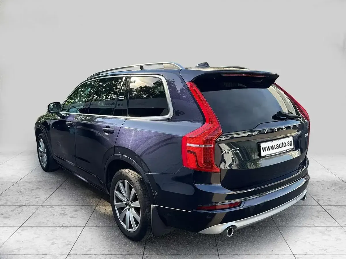Gebraucht Volvo XC90 Momentum 190 PS (139 kW) 2016 Blau SUV