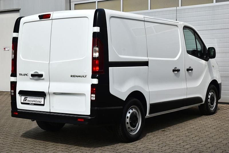 Gebraucht Renault Trafic Komfort 120 PS (88 kW) 2020 Weiß Van / Kleinbus
