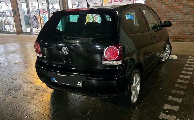 Gebraucht VW Polo 60 PS (44 kW) 2009 Schwarz Kleinwagen
