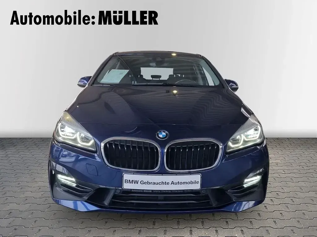 Gebraucht BMW 220 Active Tourer Sport Line 190 PS (139 kW) 2020 Blau Van / Kleinbus