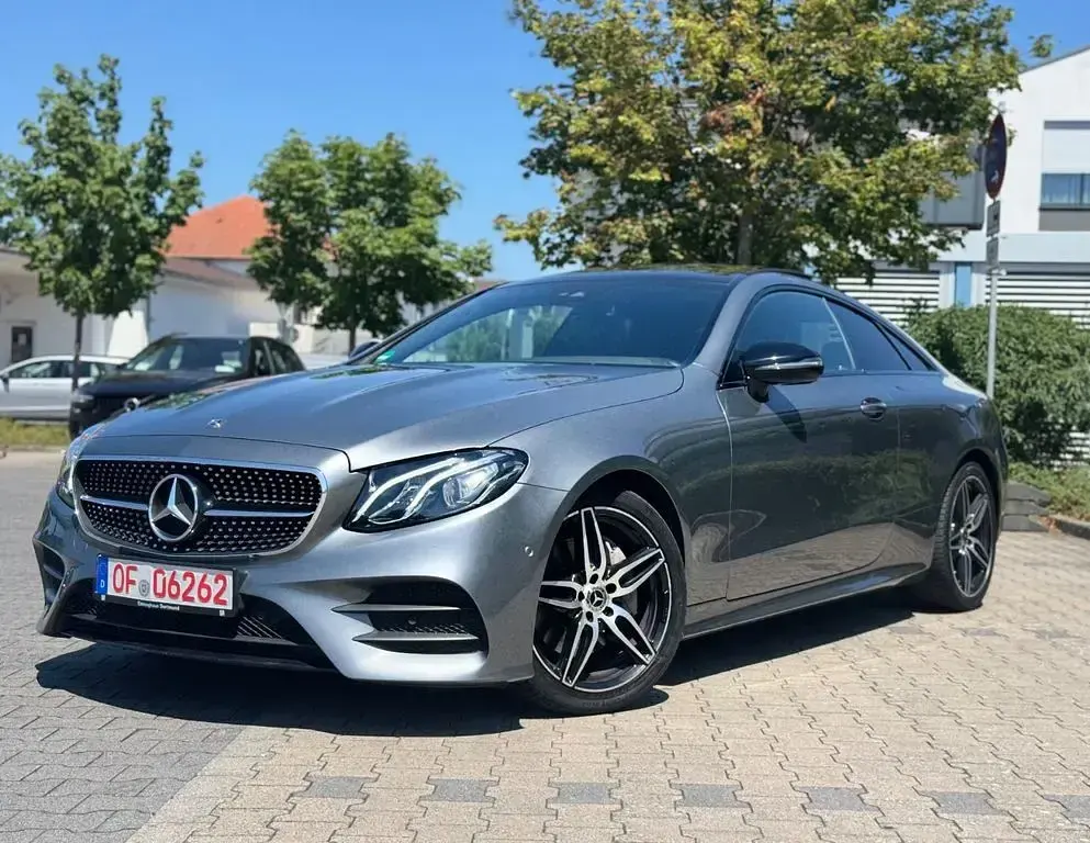 Gebraucht Mercedes E300 AMG 245 PS (180 kW) 2018 Grau Coupé
