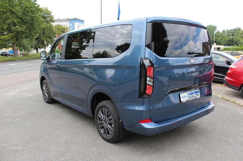 Gebraucht Ford Tourneo Titanium 150 PS (110 kW) 2024 Blau Van / Kleinbus
