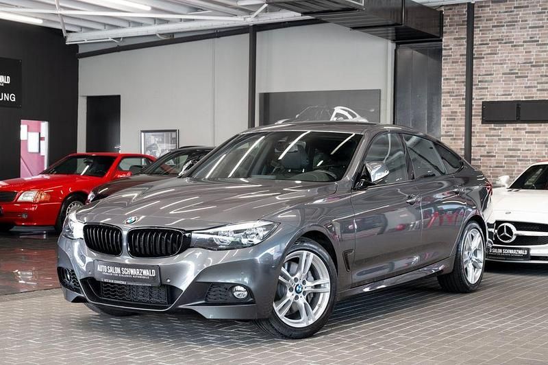 Grau Gebraucht 2021 BMW 340 Gran Turismo M Sport Limousine | 39.990 € (Teuer) - Bild 1/4