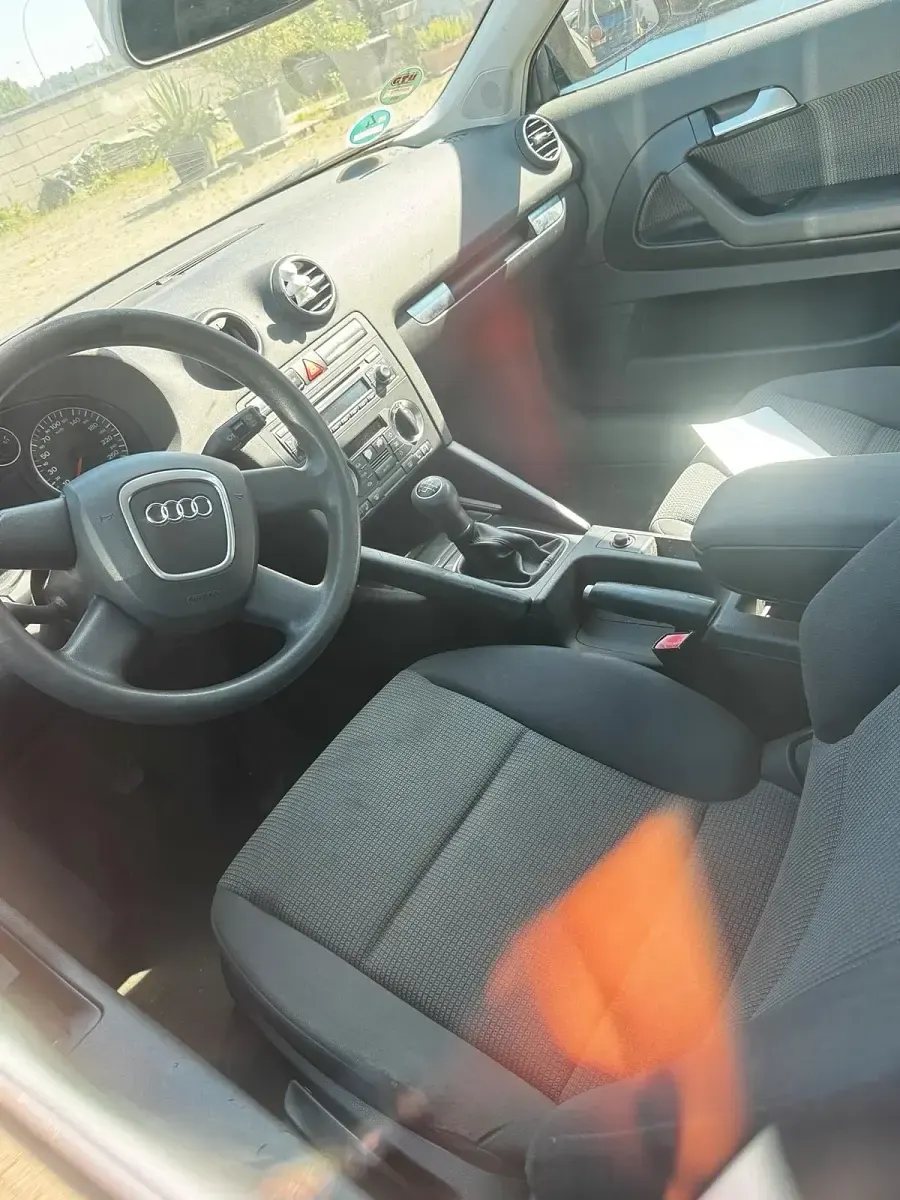 Gebraucht Audi A3 102 PS (75 kW) 2006 Schwarz Kleinwagen