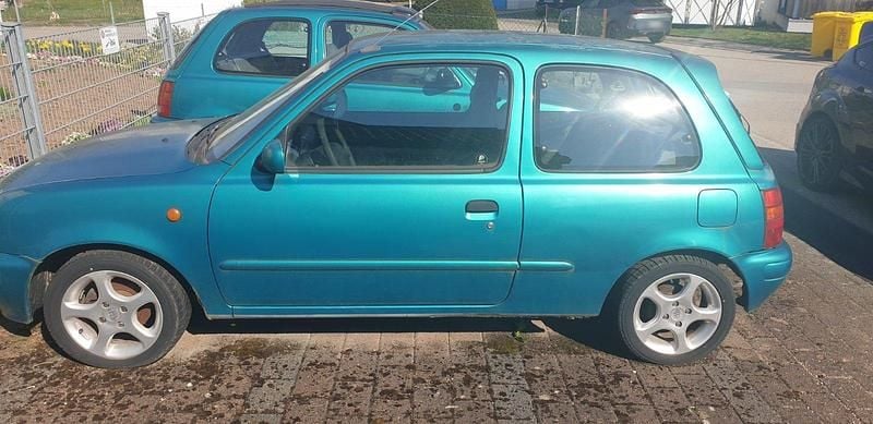 Gebraucht Nissan Micra 54 PS (39 kW) 1998 Grün Kleinwagen