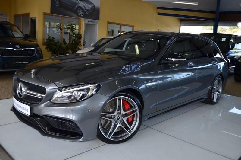 Grau Gebraucht 2017 Mercedes C63S AMG AMG Limousine | 37.880 € - Bild 1/4