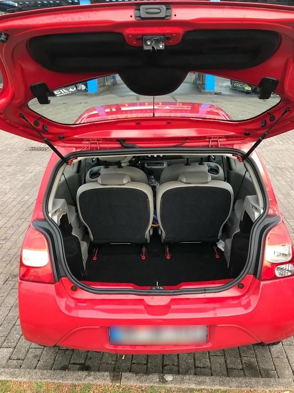 Gebraucht Renault Twingo 75 PS (55 kW) 2009 Rot Kleinwagen