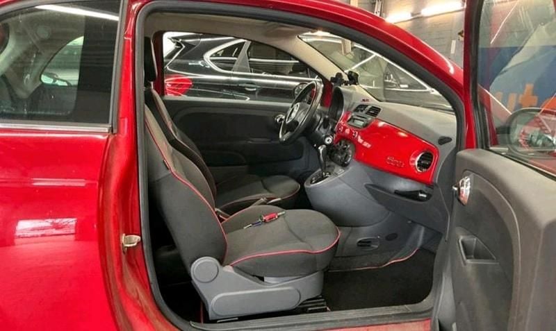 Gebraucht Fiat 500 70 PS (51 kW) 2015 Rot Kleinwagen