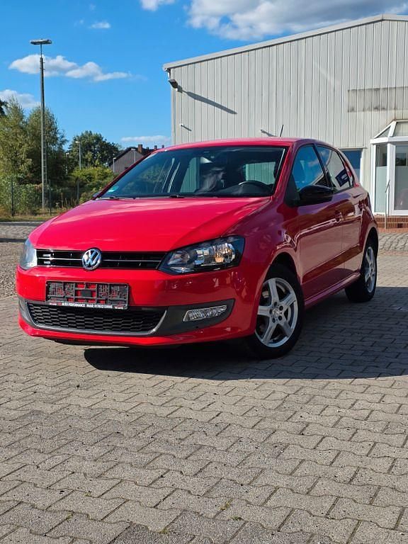 Gebraucht VW Polo Style 69 PS (50 kW) 2011 Rot Kleinwagen