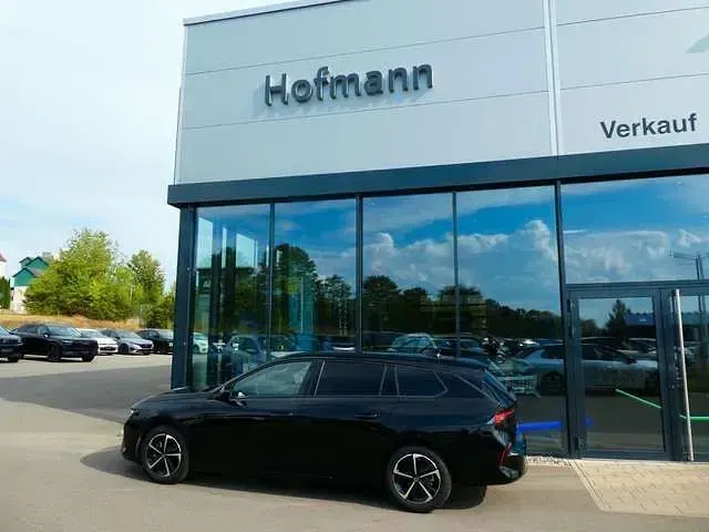 Gebraucht Opel Astra 131 PS (96 kW) 2025 Schwarz Kleinwagen