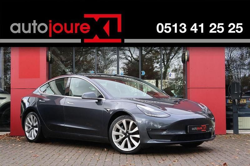 Grau Gebraucht 2019 Tesla Model 3 Long Range AWD Limousine | 17.999 € (Fairer Preis) - Bild 1/4