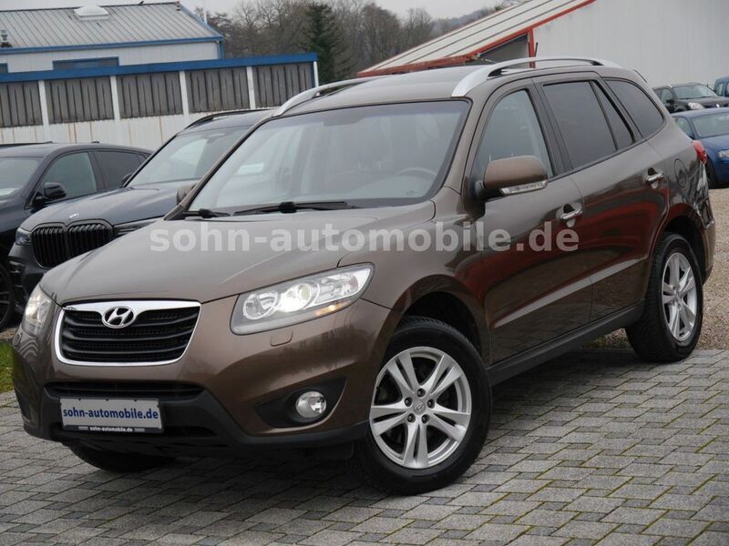 Braun Gebraucht 2011 Hyundai Santa Fe Premium SUV | 7.735 € (Etwas zu teuer) - Bild 1/4