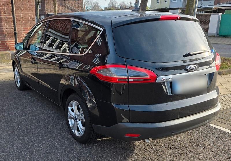 Second-hand Ford S-MAX S 140 CP (102 kW) 2012 Negru Monovolum