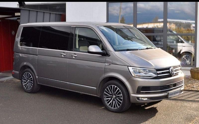 Usado VW Multivan 199 HP (146 kW) 2019 Bege Monovolume
